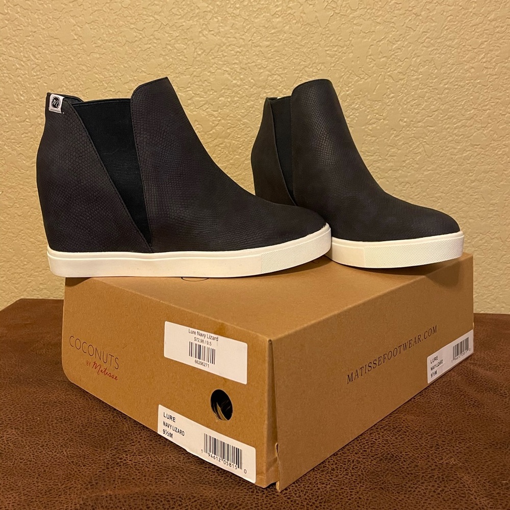 Matisse Navy Sneaker Wedge